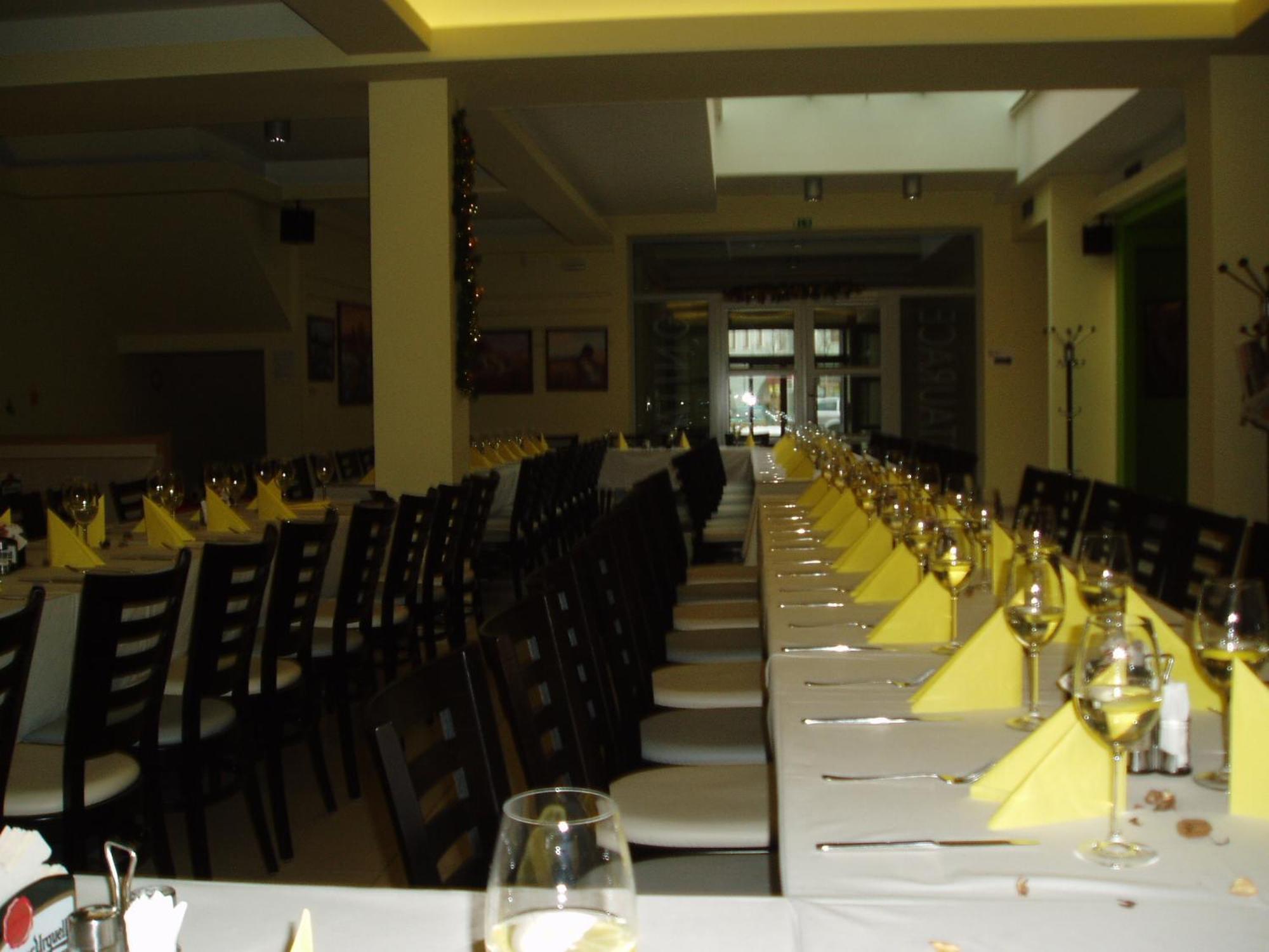 Hotel Kaskada Ledeč nad Sázavou Kültér fotó